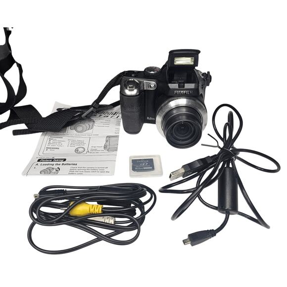 FUJIFILM FinePix S8000fd 18x 8MP Optical Zoom Digital CAMERA SD Card Works As Is - Picture 2 of 14